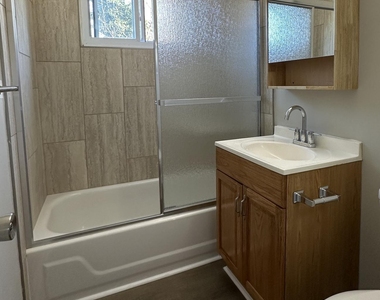 813 S Blount Street - Photo Thumbnail 3