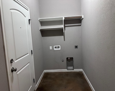 200 Mauna Kea Ln - Photo Thumbnail 17