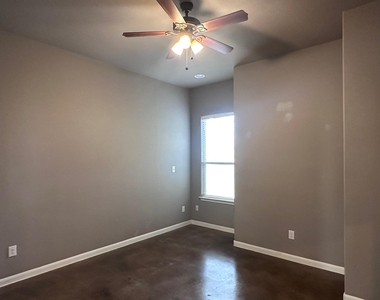 200 Mauna Kea Ln - Photo Thumbnail 8