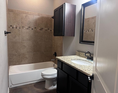 200 Mauna Kea Ln - Photo Thumbnail 14