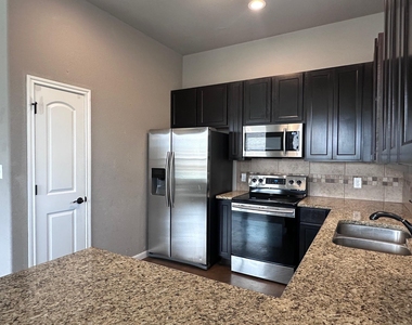 200 Mauna Kea Ln - Photo Thumbnail 7