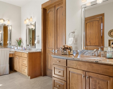 203 Pristine Ln - Photo Thumbnail 6