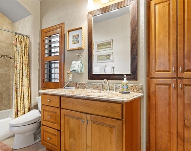 203 Pristine Ln - Photo Thumbnail 13