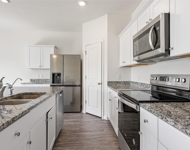 19507 Cloudy Bay Dr - Photo Thumbnail 6