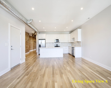 6103 S Kenwood Street - Photo Thumbnail 4