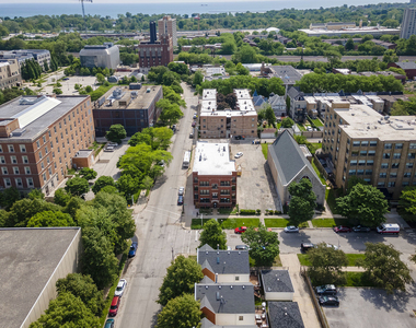 6103 S Kenwood Street - Photo Thumbnail 1