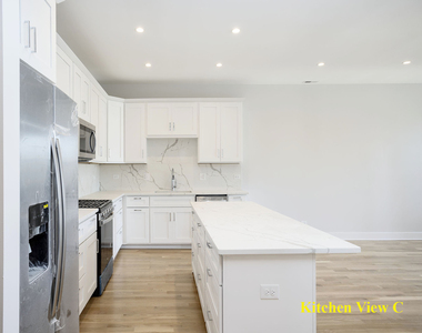 6103 S Kenwood Street - Photo Thumbnail 11