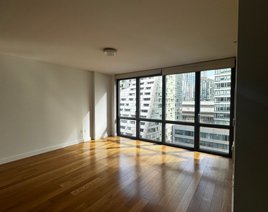 West 57th Street - Photo Thumbnail 1