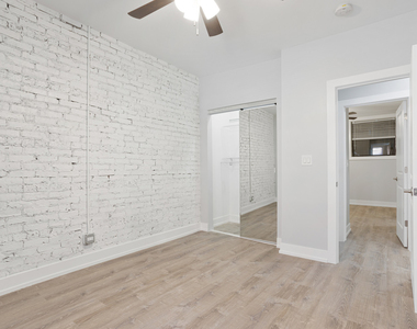 1704.5 W Juneway Terrace - Photo Thumbnail 9