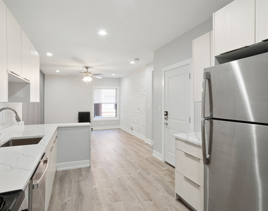 1704.5 W Juneway Terrace - Photo Thumbnail 4