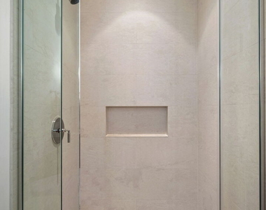 118 E Erie Street - Photo Thumbnail 19