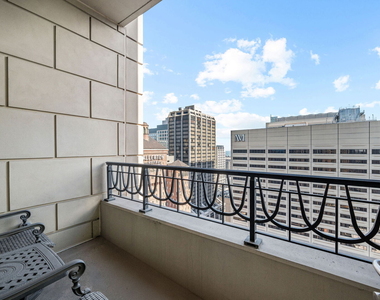 118 E Erie Street - Photo Thumbnail 20