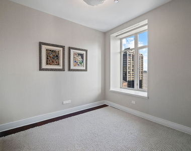 118 E Erie Street - Photo Thumbnail 17
