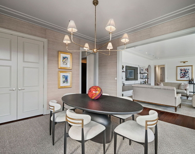 118 E Erie Street - Photo Thumbnail 9