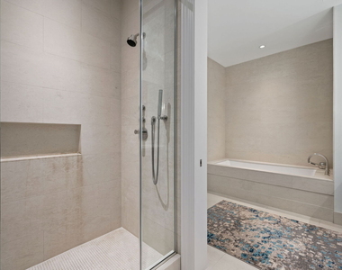 118 E Erie Street - Photo Thumbnail 16