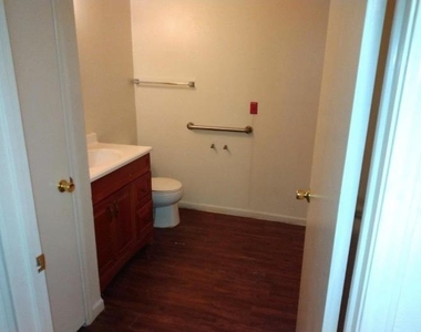 310 W Childers Street - Photo Thumbnail 9