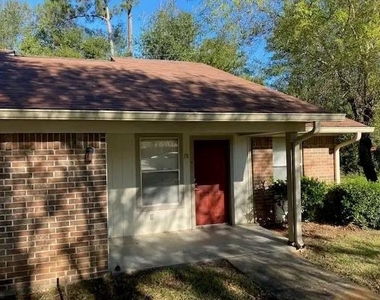 310 W Childers Street - Photo Thumbnail 1