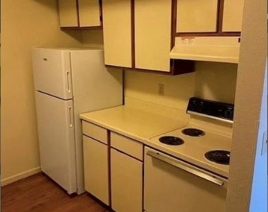 310 W Childers Street - Photo Thumbnail 4