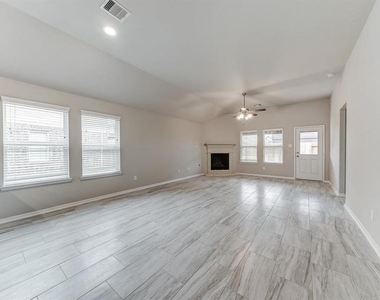 2702 Golden Hills Court - Photo Thumbnail 22