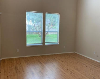 20618 Mauve Orchid Way Way - Photo Thumbnail 4