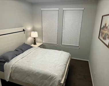 10609 Centre Forest Drive - Photo Thumbnail 8