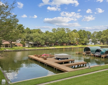 500 River Road - Photo Thumbnail 5