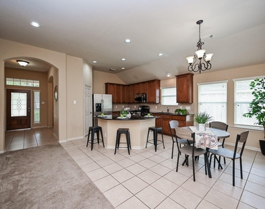 8010 Durham Run Lane - Photo Thumbnail 5