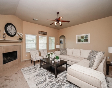 8010 Durham Run Lane - Photo Thumbnail 11