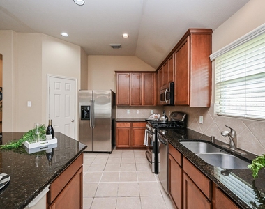 8010 Durham Run Lane - Photo Thumbnail 7