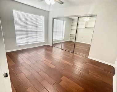 12200 Overbrook Lane - Photo Thumbnail 18