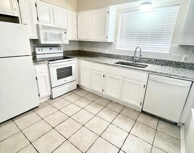 12200 Overbrook Lane - Photo Thumbnail 13