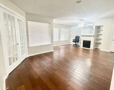 12200 Overbrook Lane - Photo Thumbnail 10