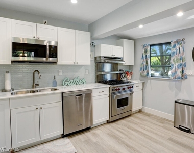 1014 Broad Avenue N - Photo Thumbnail 11