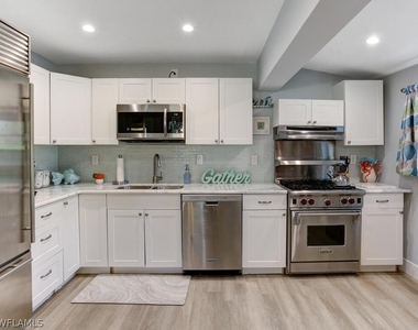 1014 Broad Avenue N - Photo Thumbnail 8