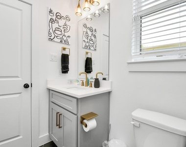 4610 Indie Heights Lane - Photo Thumbnail 10
