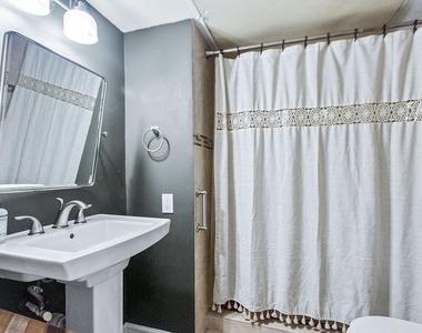 5005 Georgi Lane - Photo Thumbnail 17