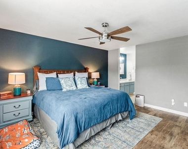 5005 Georgi Lane - Photo Thumbnail 11