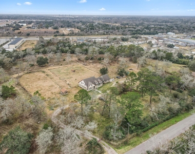 9009 Lazy Lane - Photo Thumbnail 42