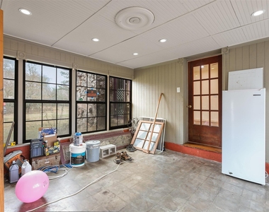 9009 Lazy Lane - Photo Thumbnail 33