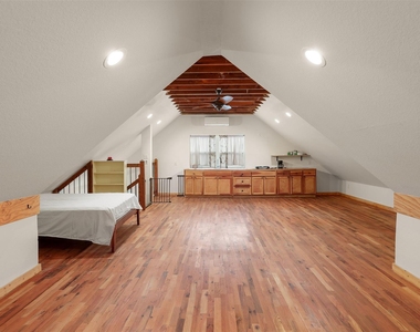9009 Lazy Lane - Photo Thumbnail 30