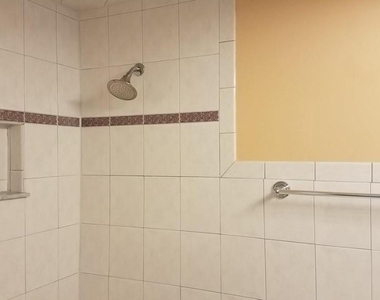 2921 W Walnut Street - Photo Thumbnail 6