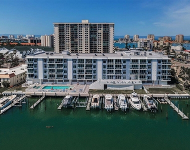 415 Island Way - Photo Thumbnail 1