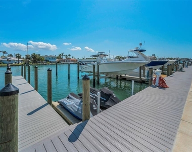 415 Island Way - Photo Thumbnail 35