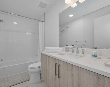 415 Island Way - Photo Thumbnail 25