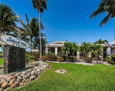 415 Island Way - Photo Thumbnail 38