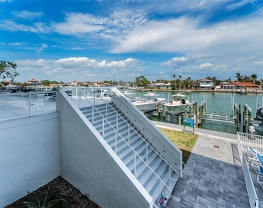 415 Island Way - Photo Thumbnail 30