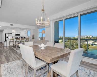 415 Island Way - Photo Thumbnail 16