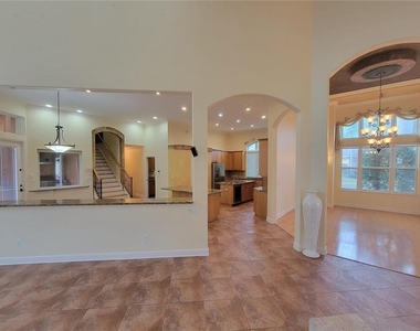 10209 Thurston Groves Boulevard - Photo Thumbnail 17