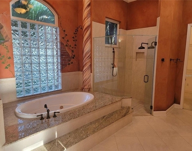 10209 Thurston Groves Boulevard - Photo Thumbnail 58