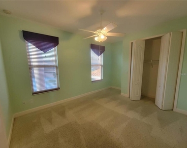 10209 Thurston Groves Boulevard - Photo Thumbnail 29